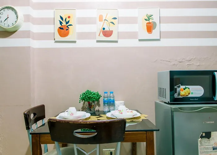 Apartment Cozy In Taguig With 1 Bedroom And Kitchenette
